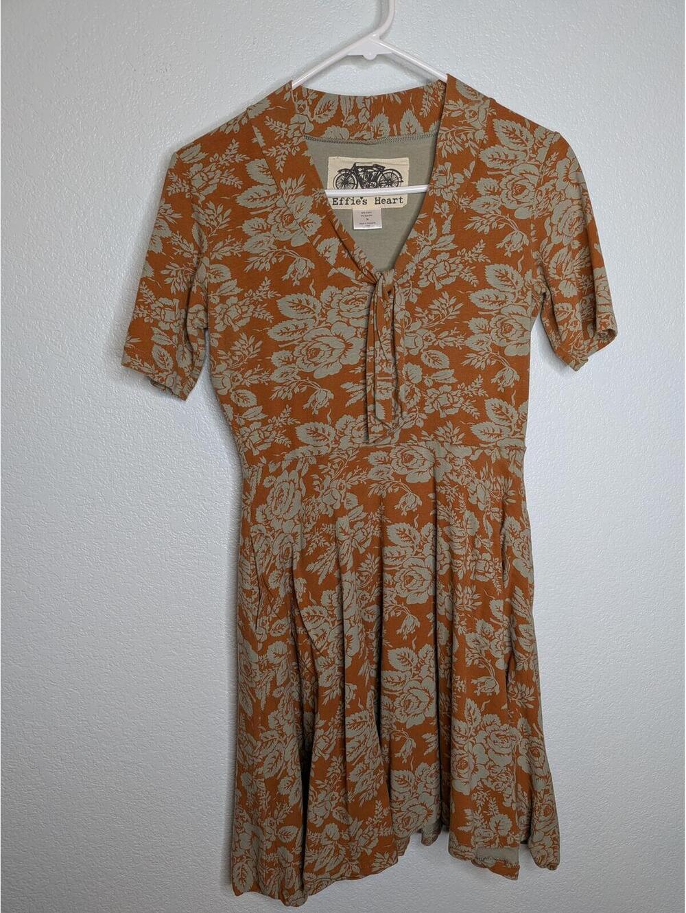 Effie’s Heart Floral Dress Women’s Medium Orange Cream